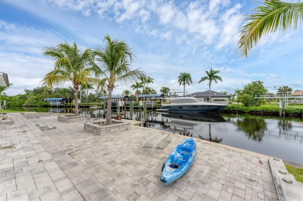 For Sale: $629,000 (4 beds, 3 baths, 2151 Square Feet)