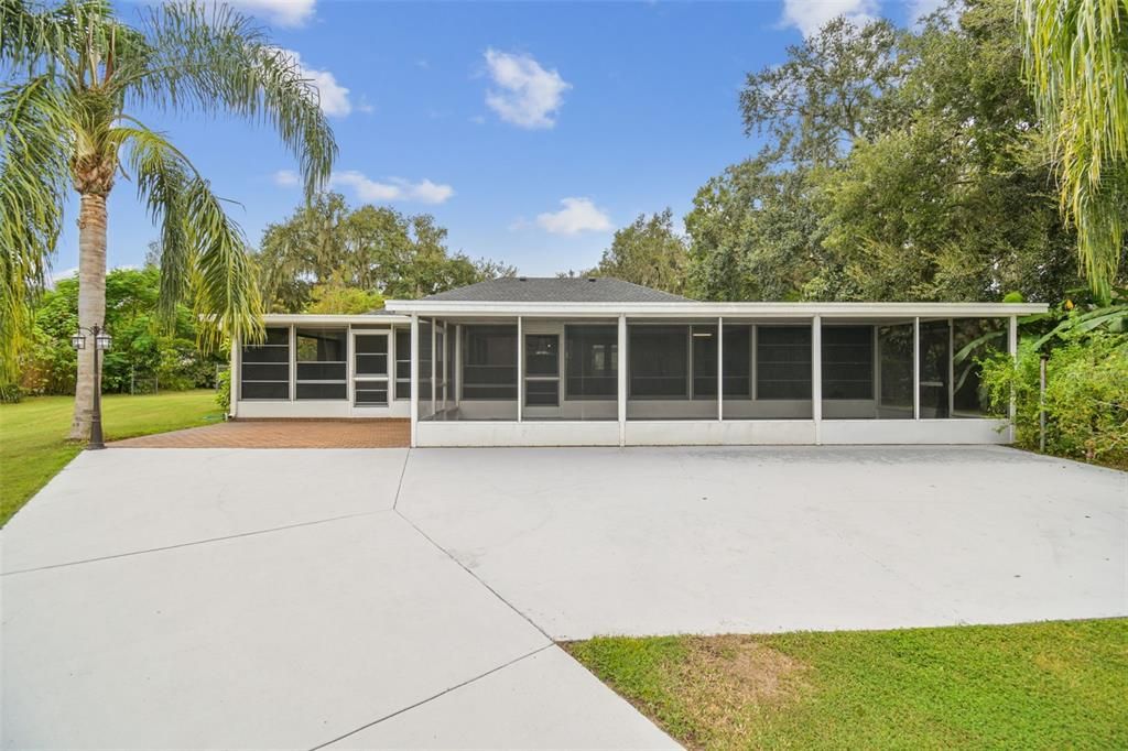 En Venta: $949,900 (4 camas, 3 baños, 2840 Pies cuadrados)