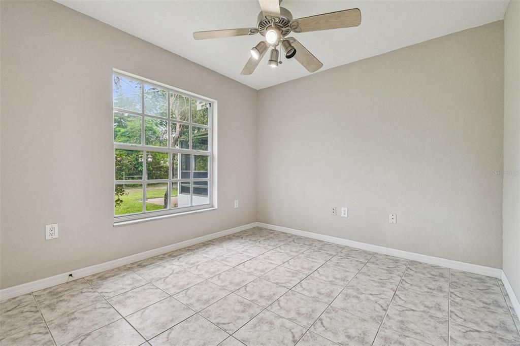 En Venta: $949,900 (4 camas, 3 baños, 2840 Pies cuadrados)