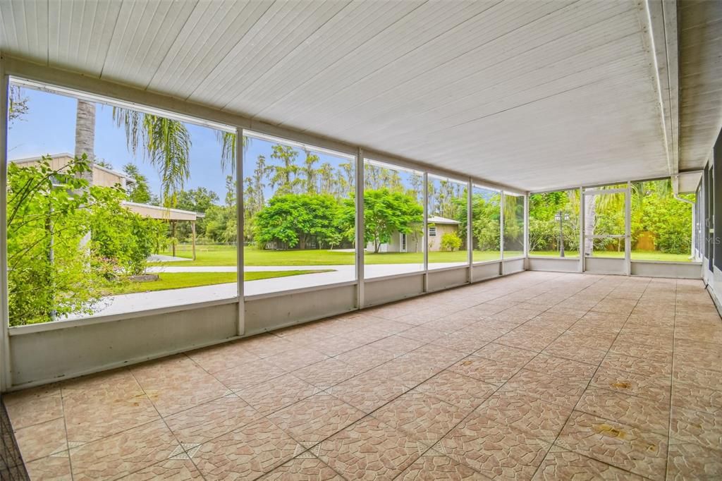 En Venta: $949,900 (4 camas, 3 baños, 2840 Pies cuadrados)