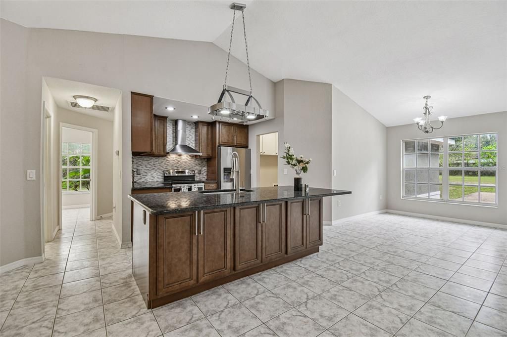 En Venta: $949,900 (4 camas, 3 baños, 2840 Pies cuadrados)