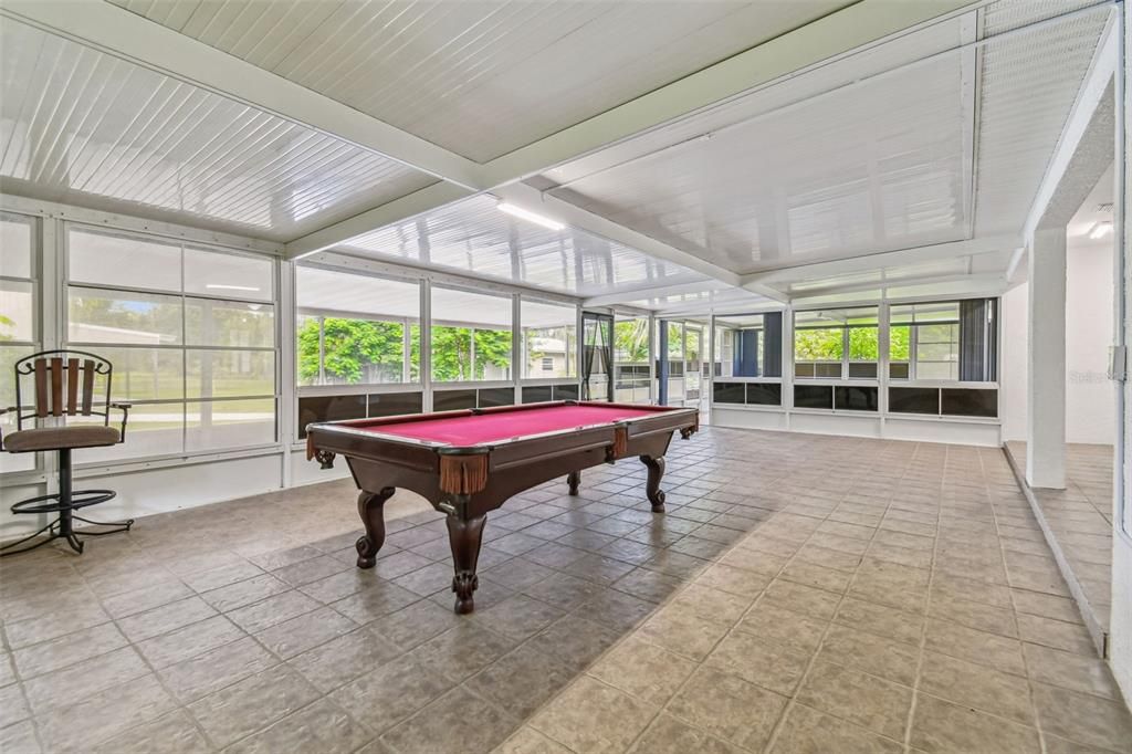 En Venta: $949,900 (4 camas, 3 baños, 2840 Pies cuadrados)