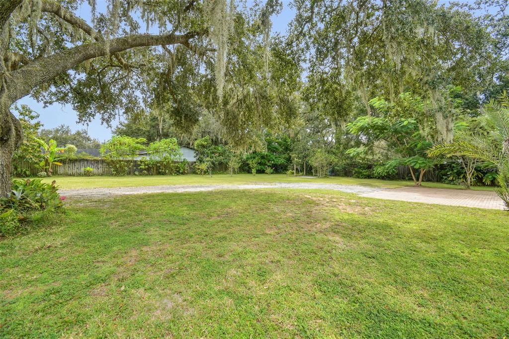 En Venta: $949,900 (4 camas, 3 baños, 2840 Pies cuadrados)