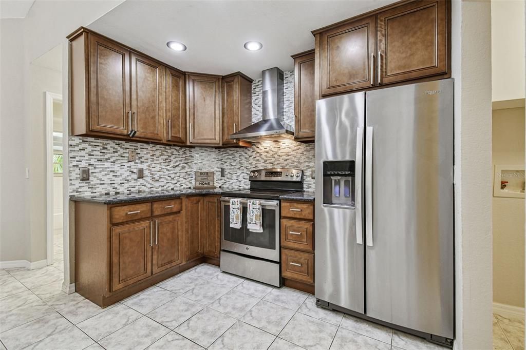 En Venta: $949,900 (4 camas, 3 baños, 2840 Pies cuadrados)