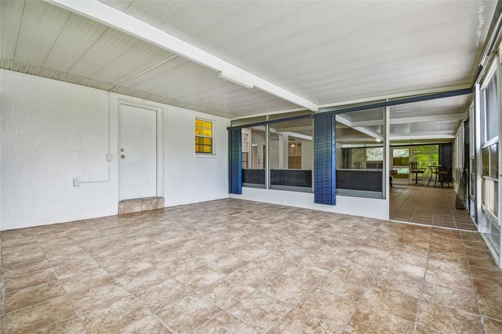 En Venta: $949,900 (4 camas, 3 baños, 2840 Pies cuadrados)