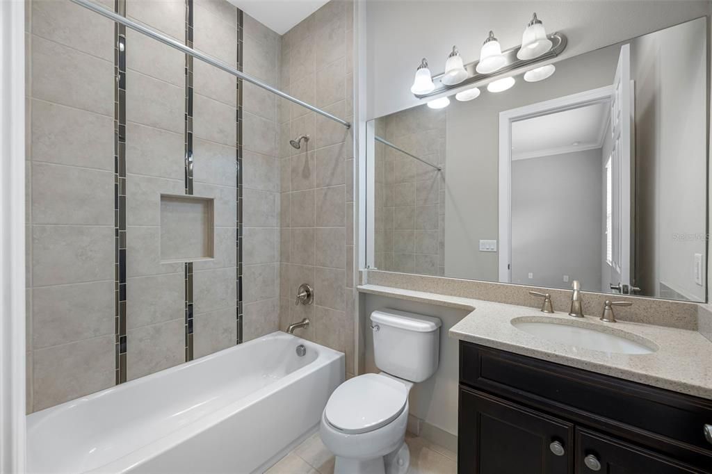 For Sale: $649,900 (3 beds, 3 baths, 2725 Square Feet)