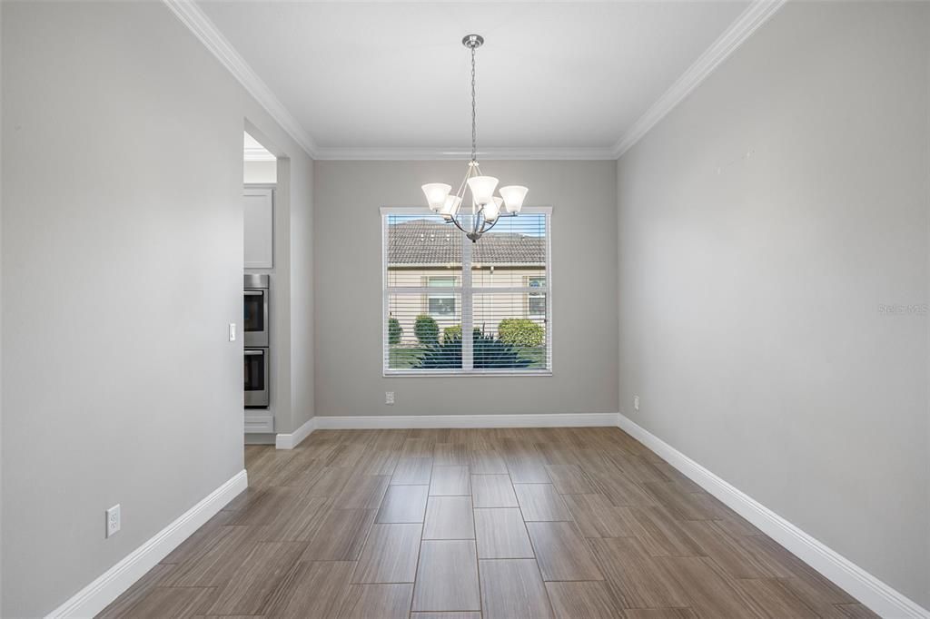 For Sale: $649,900 (3 beds, 3 baths, 2725 Square Feet)