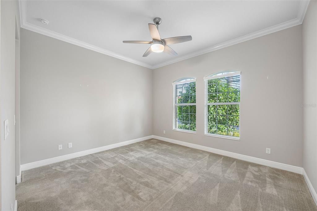 For Sale: $649,900 (3 beds, 3 baths, 2725 Square Feet)