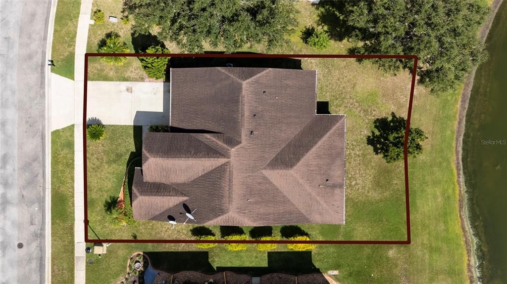 合同活跃: $369,900 (4 贝兹, 3 浴室, 2231 平方英尺)