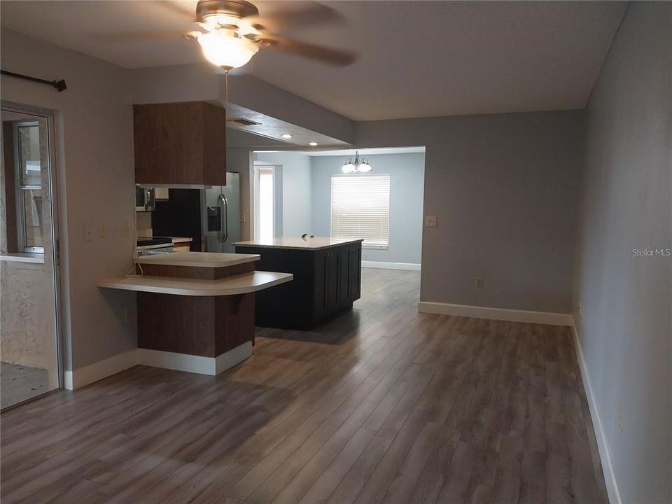 Active With Contract: $2,200 (3 beds, 2 baths, 1588 Square Feet)