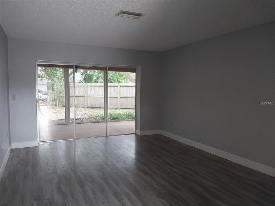 Active With Contract: $2,200 (3 beds, 2 baths, 1588 Square Feet)