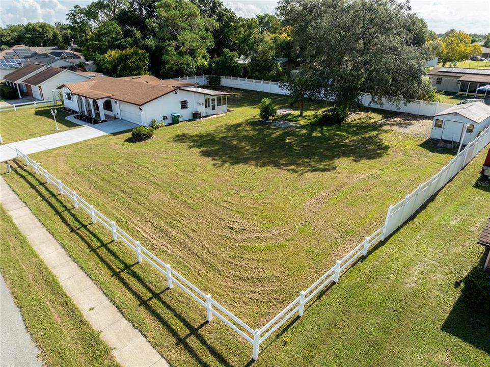 Недавно продано: $49,900 (0.24 acres)