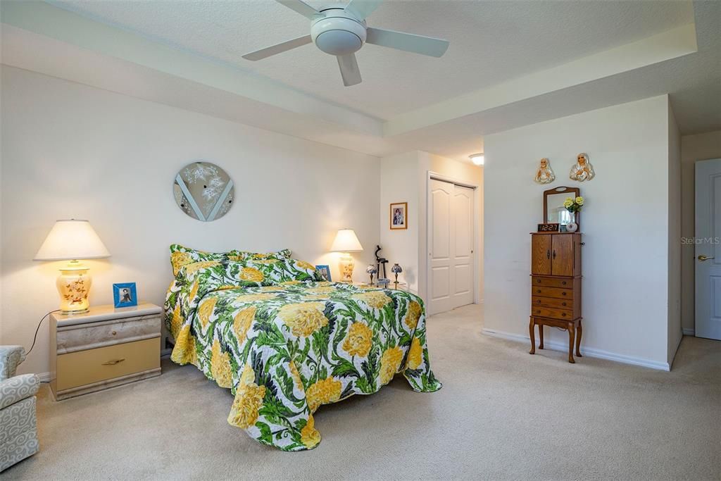 For Rent: $2,000 (3 beds, 2 baths, 1776 Square Feet)