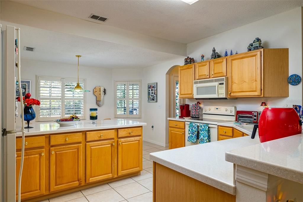 For Rent: $2,000 (3 beds, 2 baths, 1776 Square Feet)