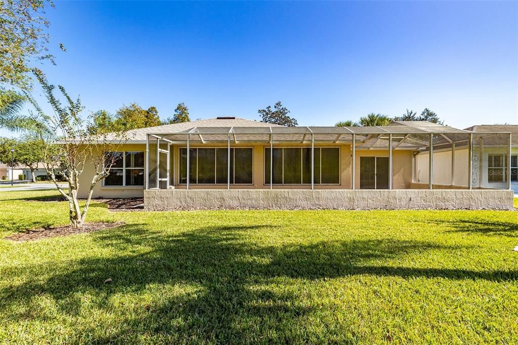 For Rent: $2,000 (3 beds, 2 baths, 1776 Square Feet)