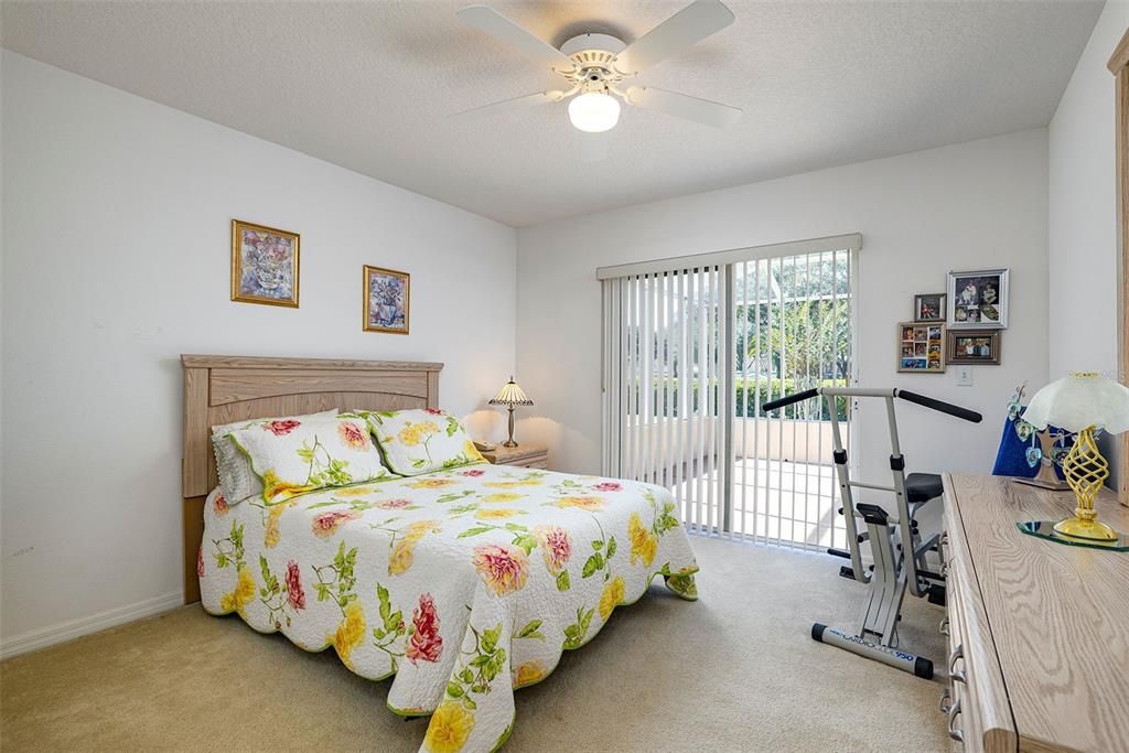 For Rent: $2,000 (3 beds, 2 baths, 1776 Square Feet)