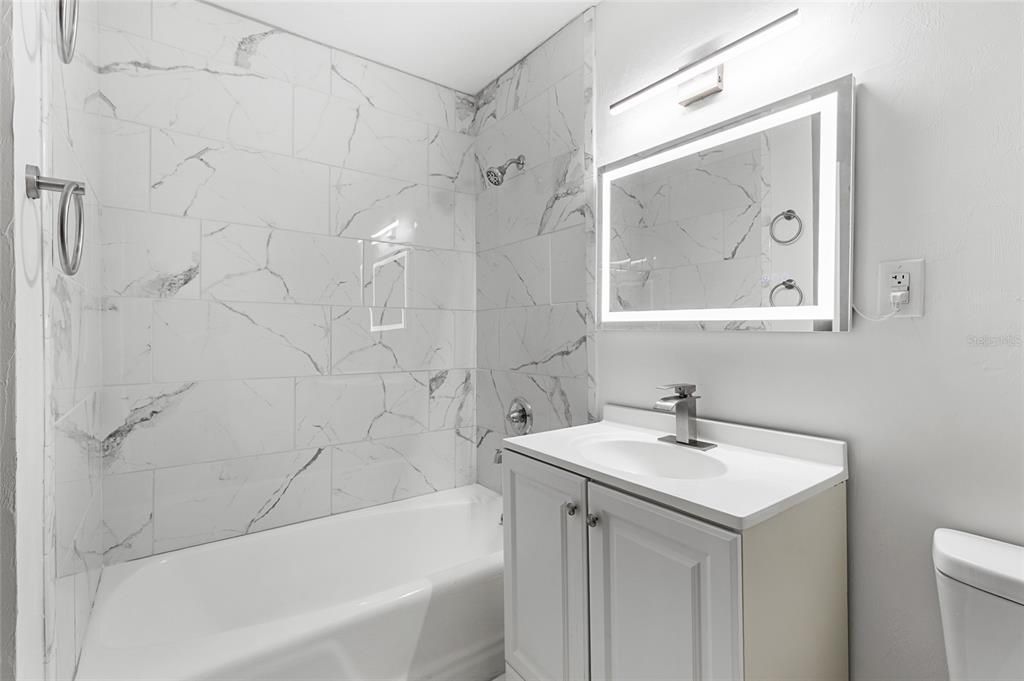 Active With Contract: $325,000 (4 beds, 2 baths, 2188 Square Feet)