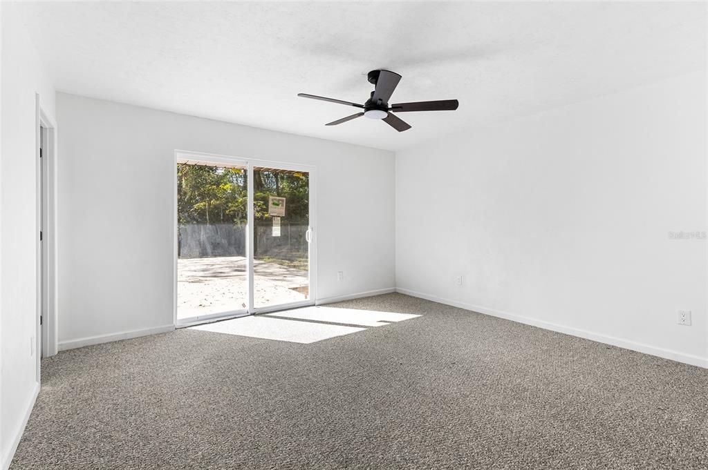 Active With Contract: $325,000 (4 beds, 2 baths, 2188 Square Feet)