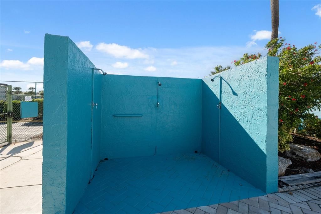 For Sale: $235,000 (2 beds, 2 baths, 1130 Square Feet)