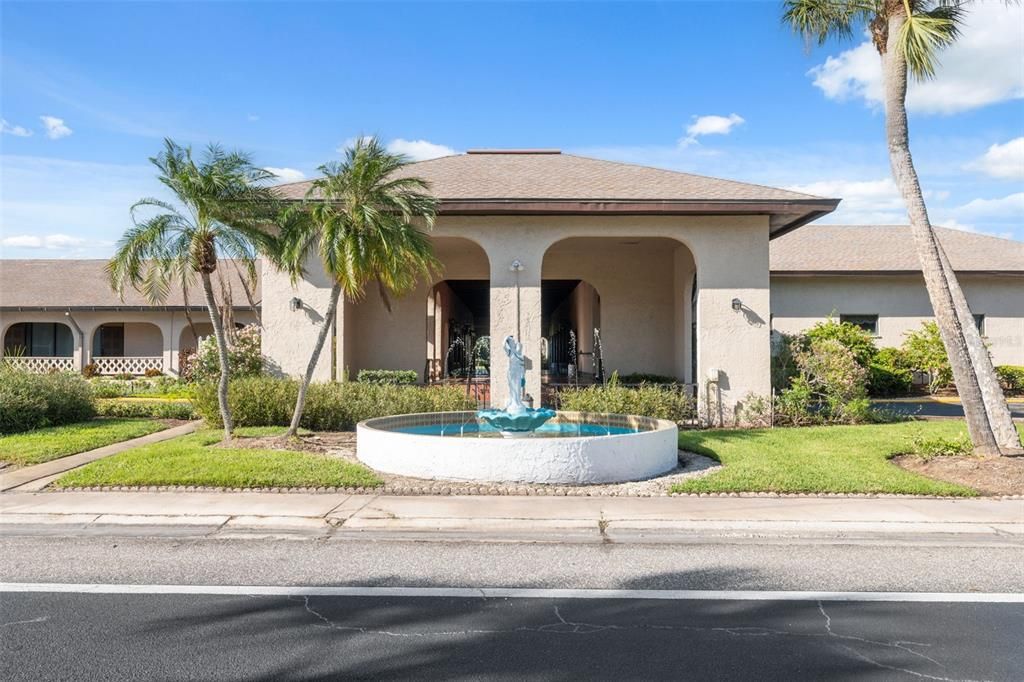 For Sale: $235,000 (2 beds, 2 baths, 1130 Square Feet)