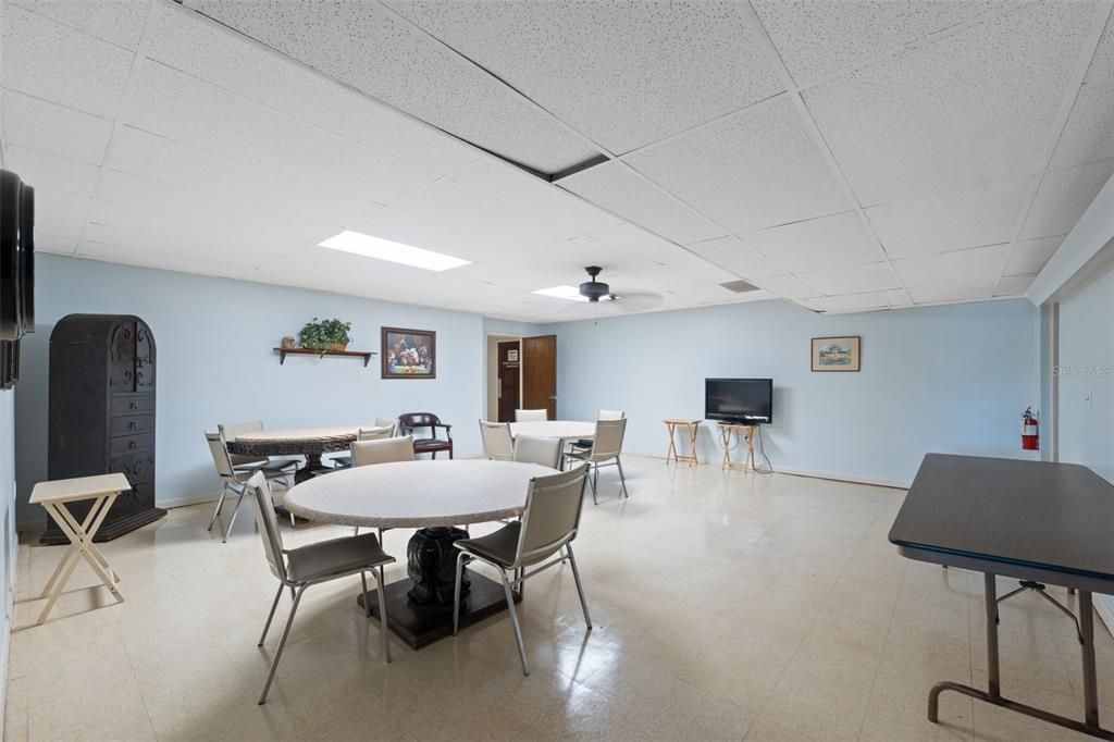 For Sale: $235,000 (2 beds, 2 baths, 1130 Square Feet)