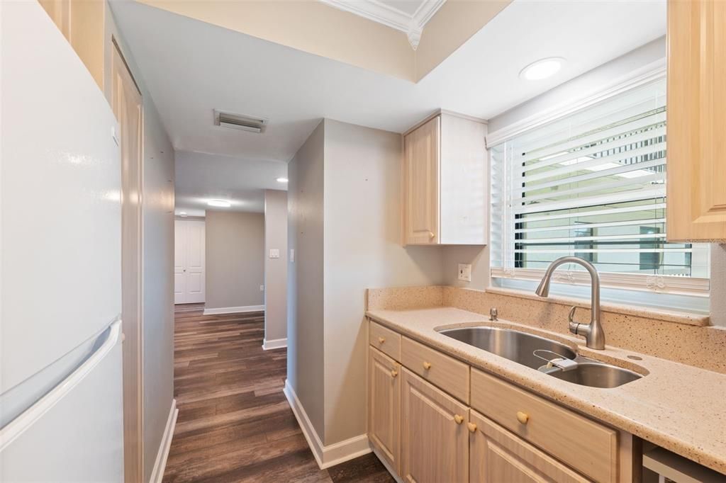 For Sale: $235,000 (2 beds, 2 baths, 1130 Square Feet)