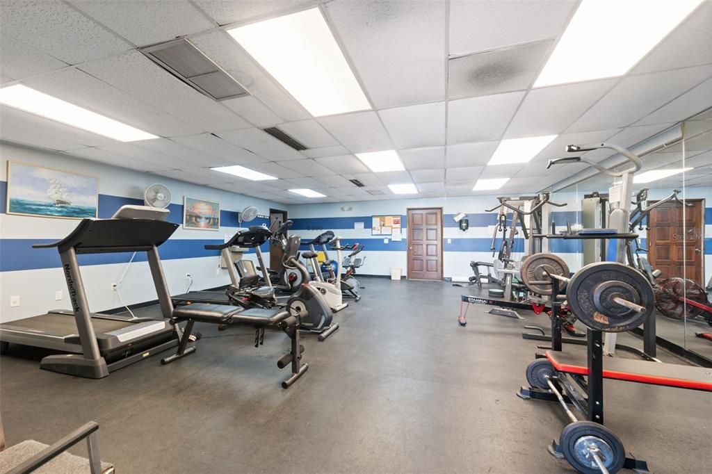 For Sale: $235,000 (2 beds, 2 baths, 1130 Square Feet)