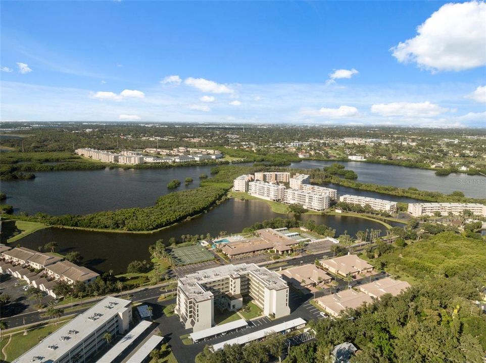 For Sale: $235,000 (2 beds, 2 baths, 1130 Square Feet)