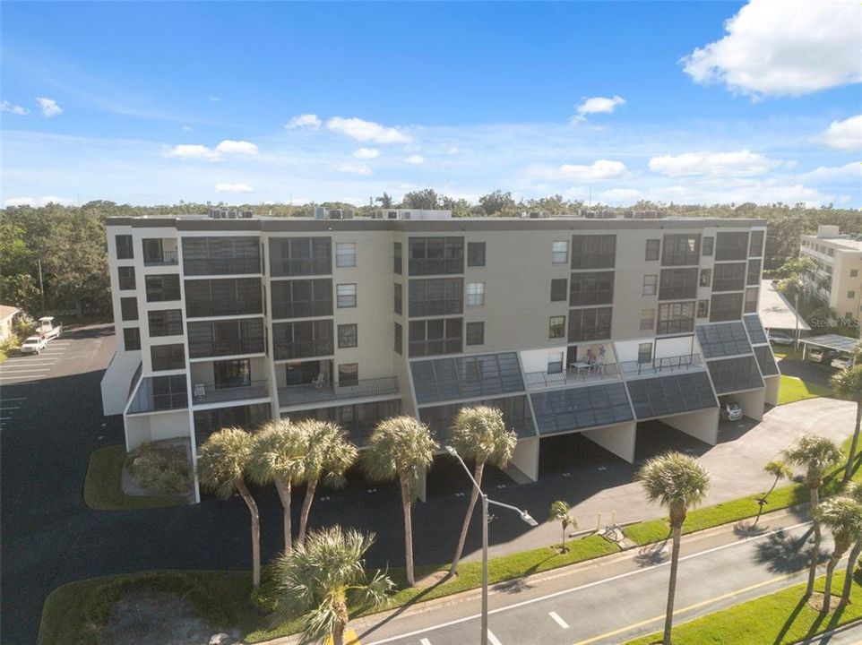 For Sale: $235,000 (2 beds, 2 baths, 1130 Square Feet)