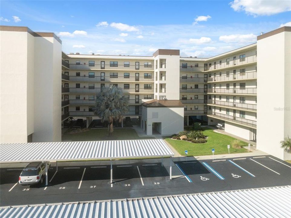 For Sale: $235,000 (2 beds, 2 baths, 1130 Square Feet)