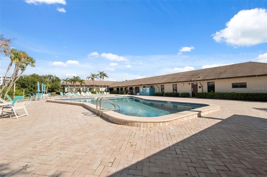 For Sale: $235,000 (2 beds, 2 baths, 1130 Square Feet)