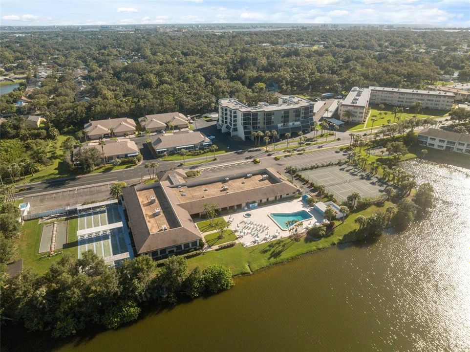 For Sale: $235,000 (2 beds, 2 baths, 1130 Square Feet)