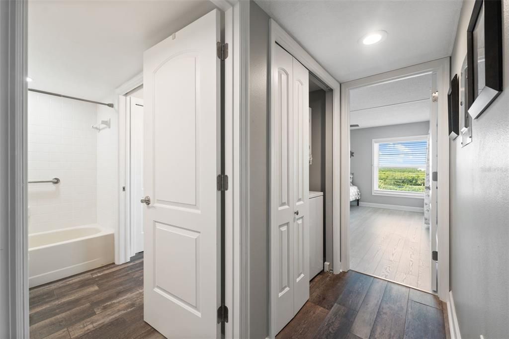 For Sale: $235,000 (2 beds, 2 baths, 1130 Square Feet)