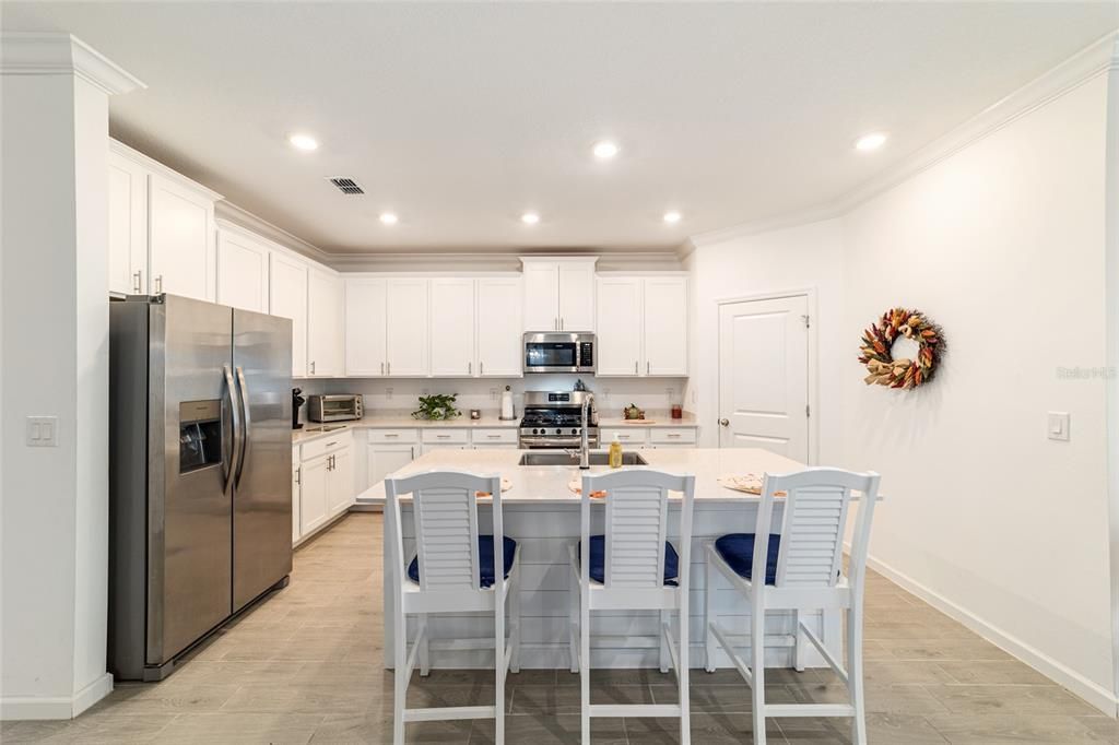 待售: $335,500 (4 贝兹, 3 浴室, 1987 平方英尺)