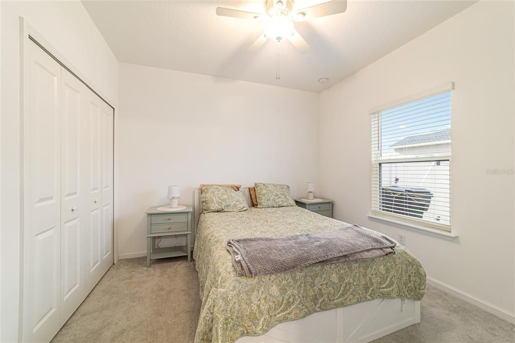 待售: $335,500 (4 贝兹, 3 浴室, 1987 平方英尺)