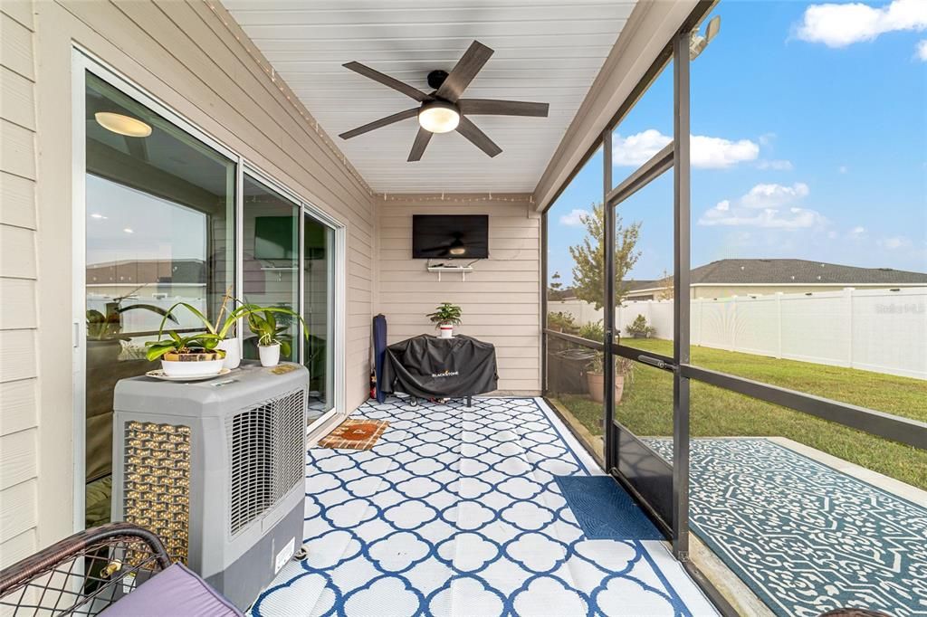 待售: $335,500 (4 贝兹, 3 浴室, 1987 平方英尺)