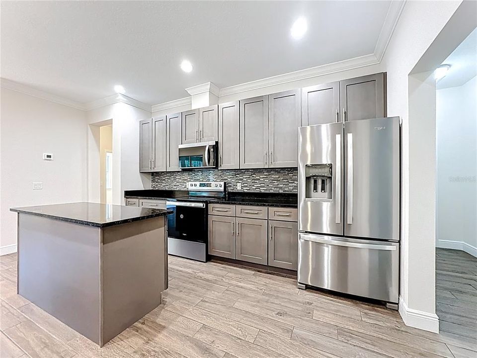 For Sale: $710,000 (4 beds, 3 baths, 2927 Square Feet)