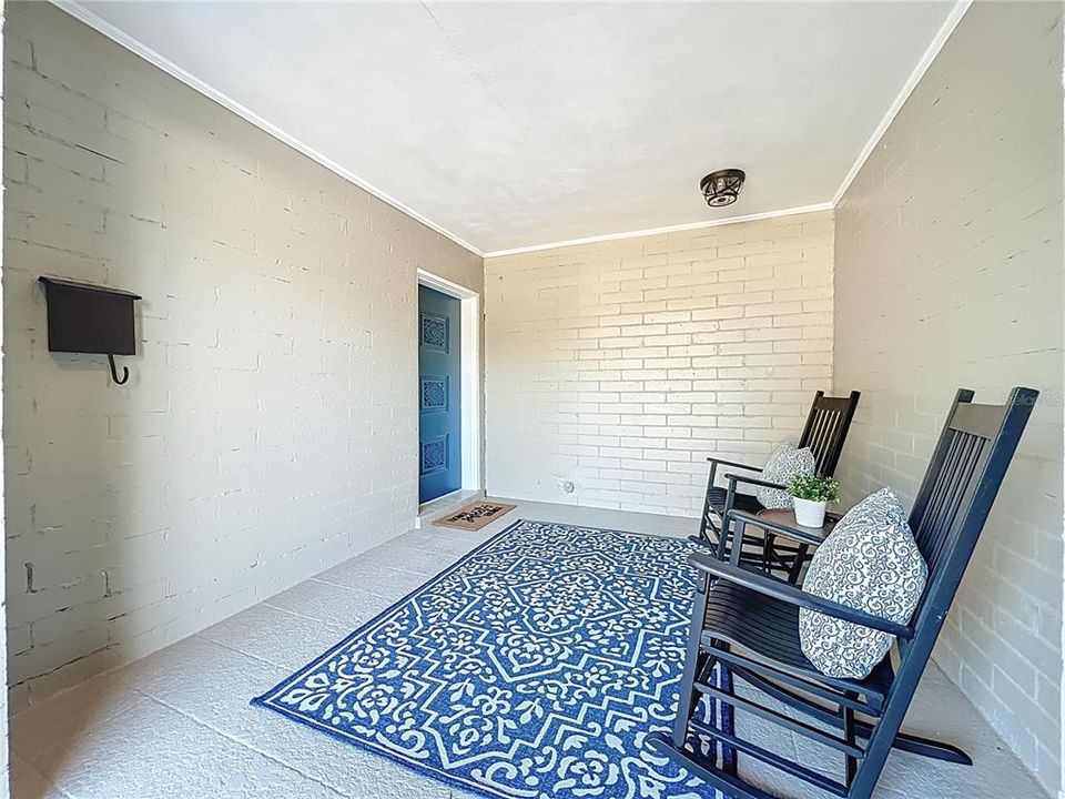 For Sale: $575,000 (4 beds, 2 baths, 2000 Square Feet)