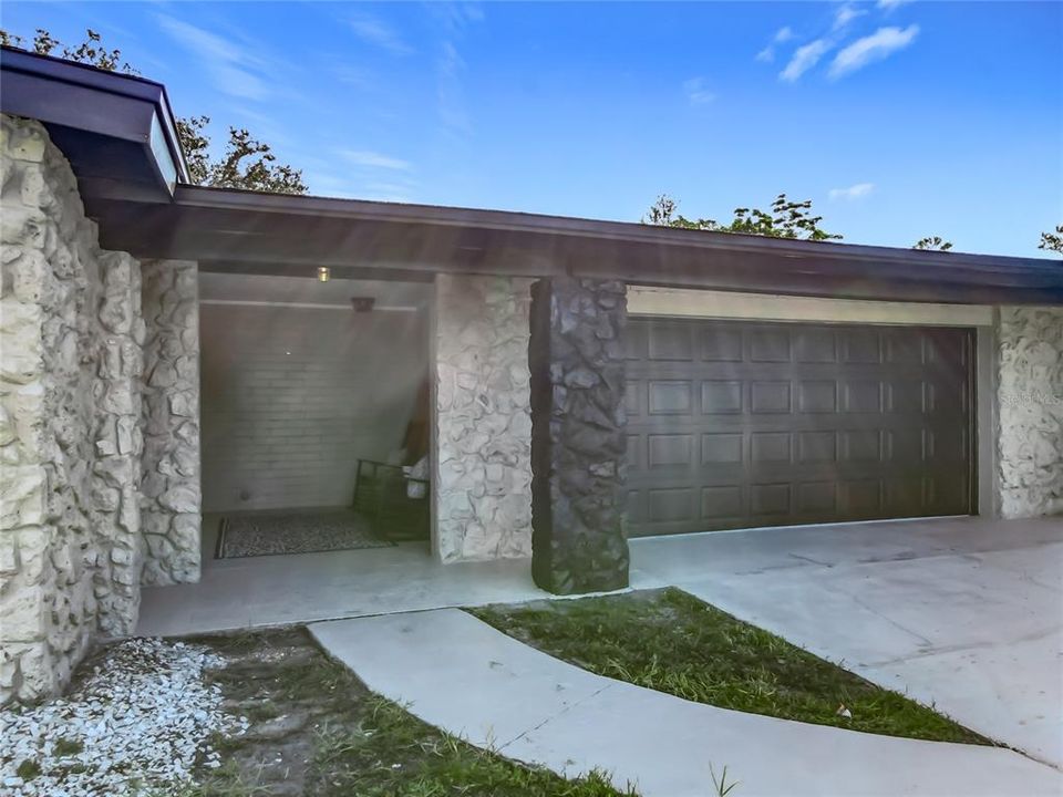 For Sale: $575,000 (4 beds, 2 baths, 2000 Square Feet)