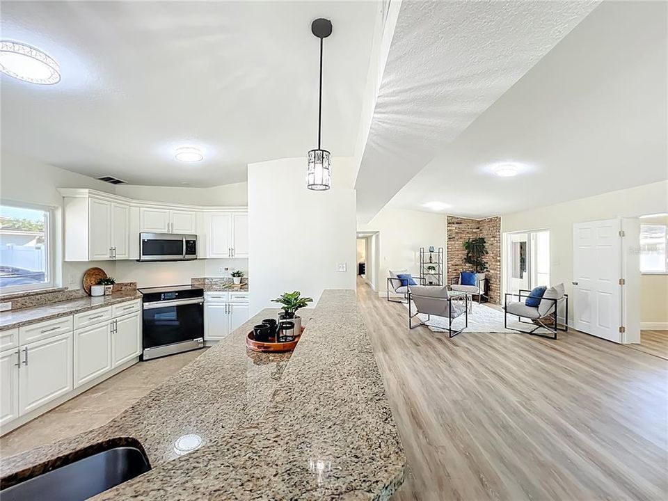 For Sale: $575,000 (4 beds, 2 baths, 2000 Square Feet)