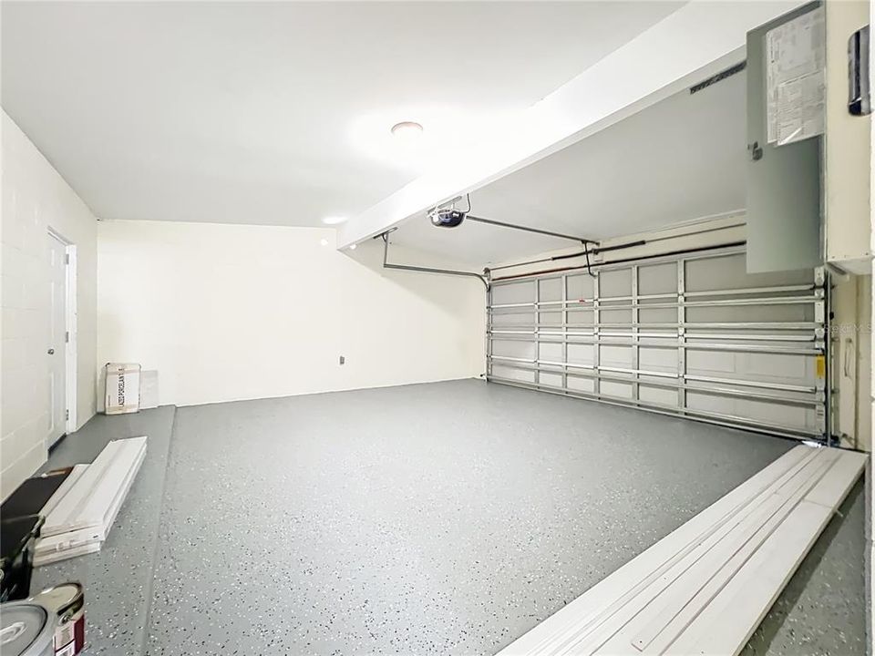 For Sale: $575,000 (4 beds, 2 baths, 2000 Square Feet)