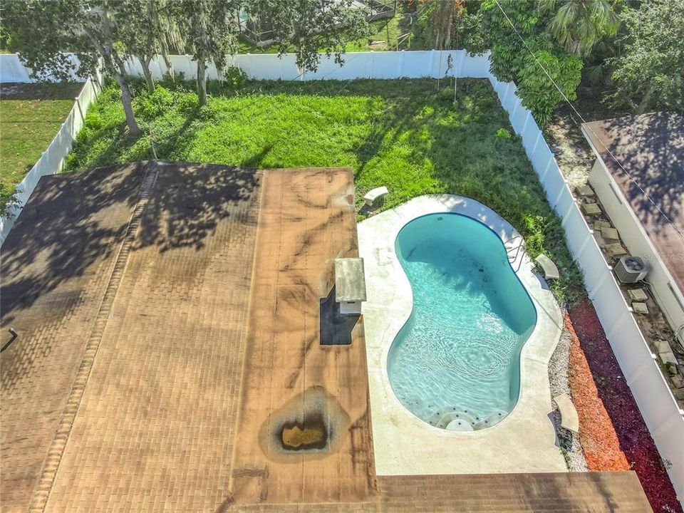 For Sale: $575,000 (4 beds, 2 baths, 2000 Square Feet)