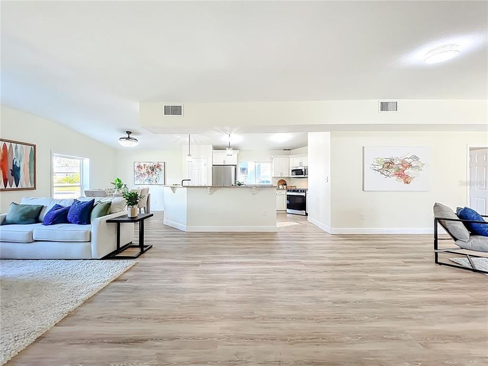 For Sale: $575,000 (4 beds, 2 baths, 2000 Square Feet)