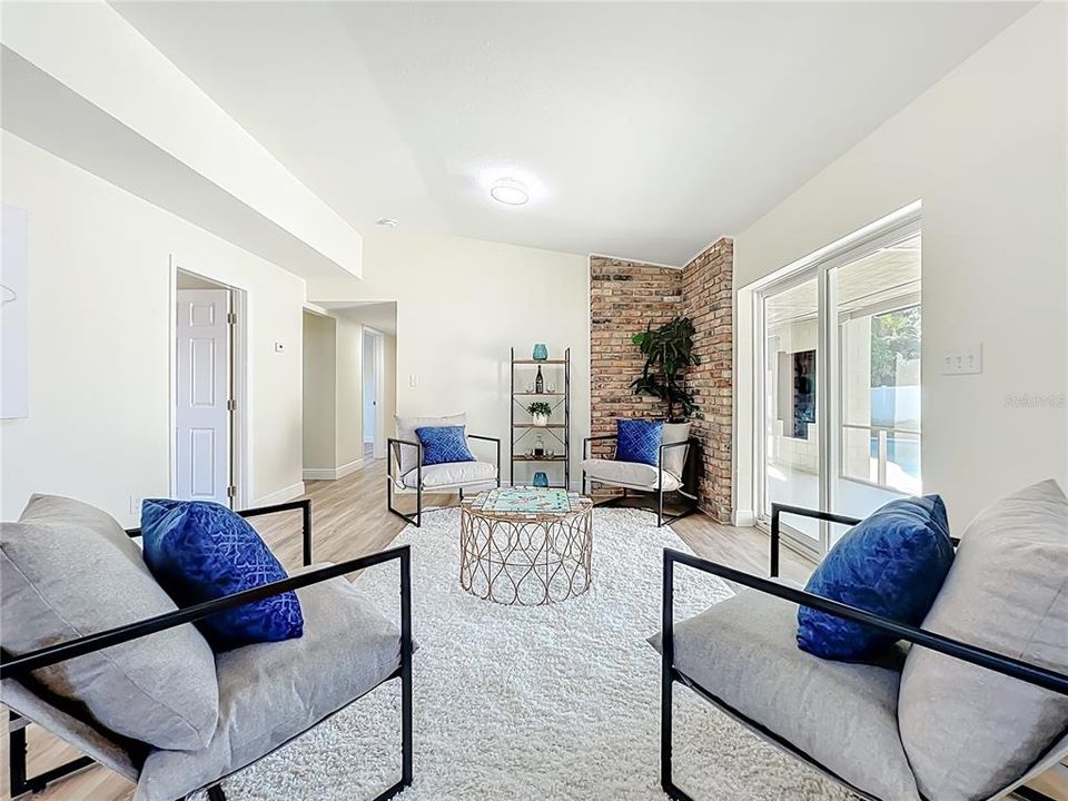 For Sale: $575,000 (4 beds, 2 baths, 2000 Square Feet)