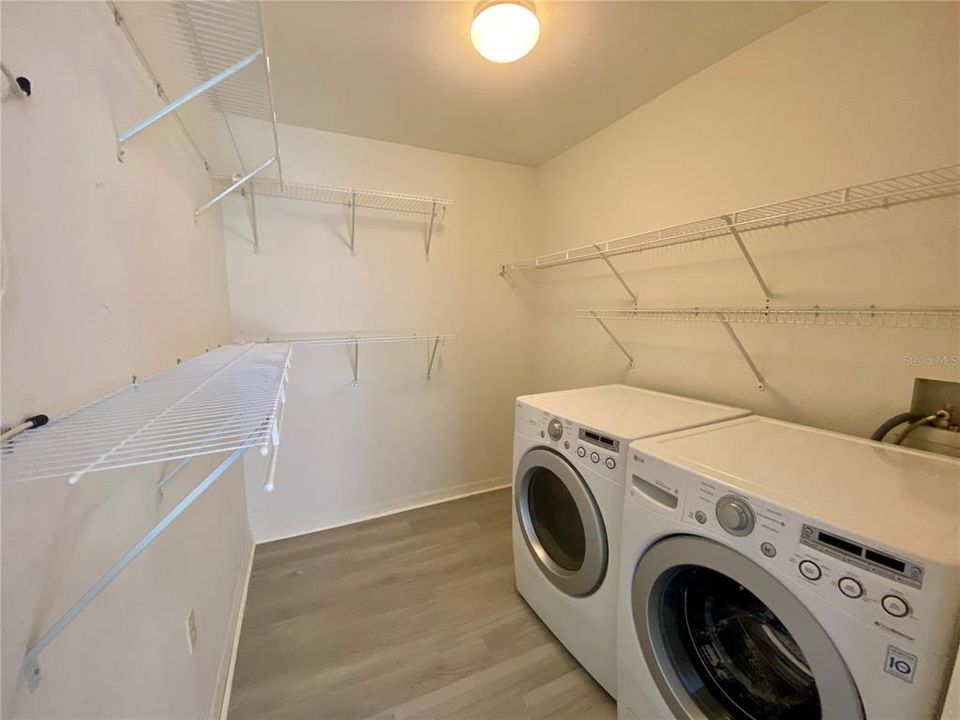 En Venta: $242,000 (2 camas, 2 baños, 1385 Pies cuadrados)