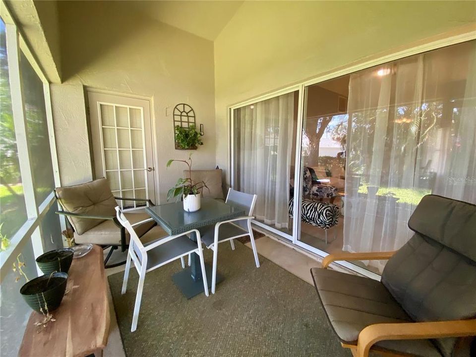 En Venta: $242,000 (2 camas, 2 baños, 1385 Pies cuadrados)