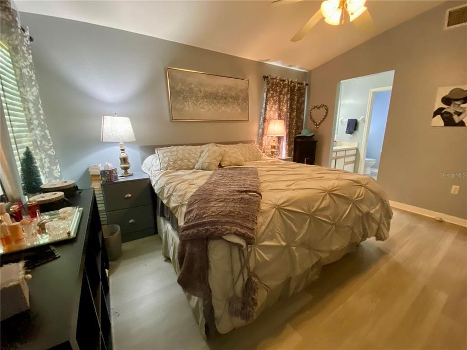 En Venta: $242,000 (2 camas, 2 baños, 1385 Pies cuadrados)