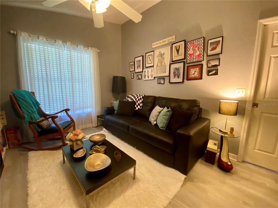 En Venta: $242,000 (2 camas, 2 baños, 1385 Pies cuadrados)