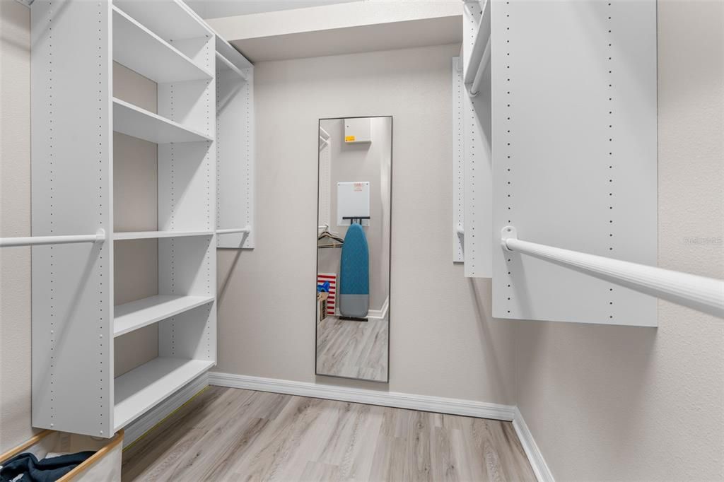 Под контрактом: $375,000 (3 спален, 2 ванн, 1603 Квадратных фут)