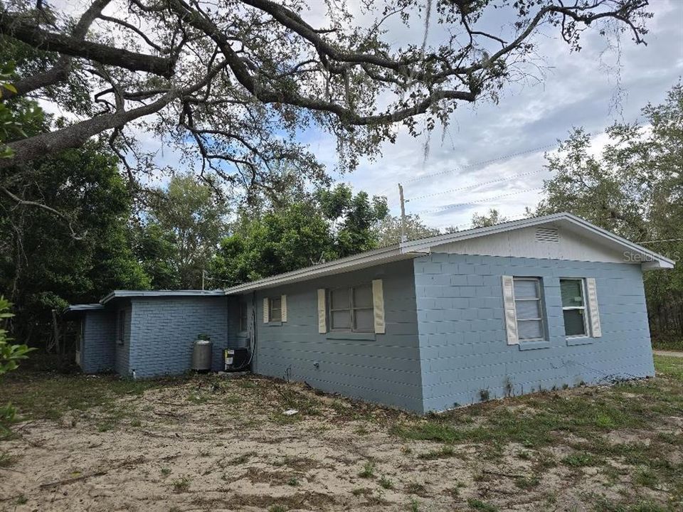 Active With Contract: $266,000 (4 beds, 2 baths, 1446 Square Feet)